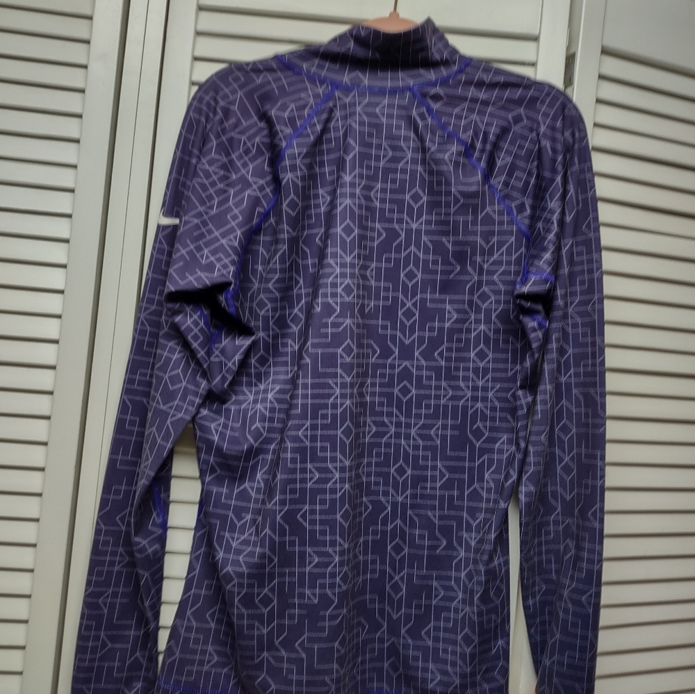 Nike pullover - Picture 2 of 2